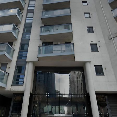 Royal Crossharbour Apartment London Bagian luar foto
