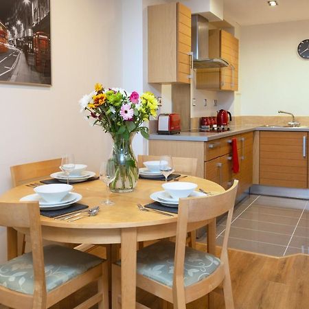 Royal Crossharbour Apartment London Bagian luar foto