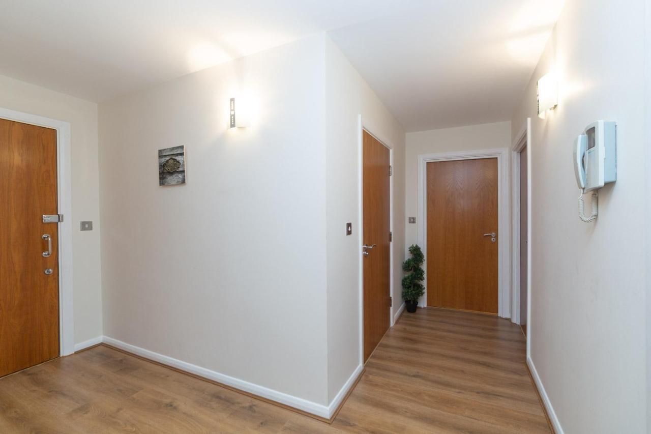 Royal Crossharbour Apartment London Bagian luar foto
