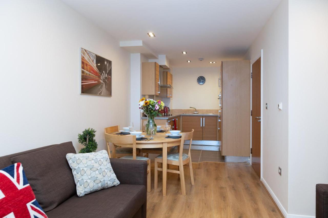 Royal Crossharbour Apartment London Bagian luar foto