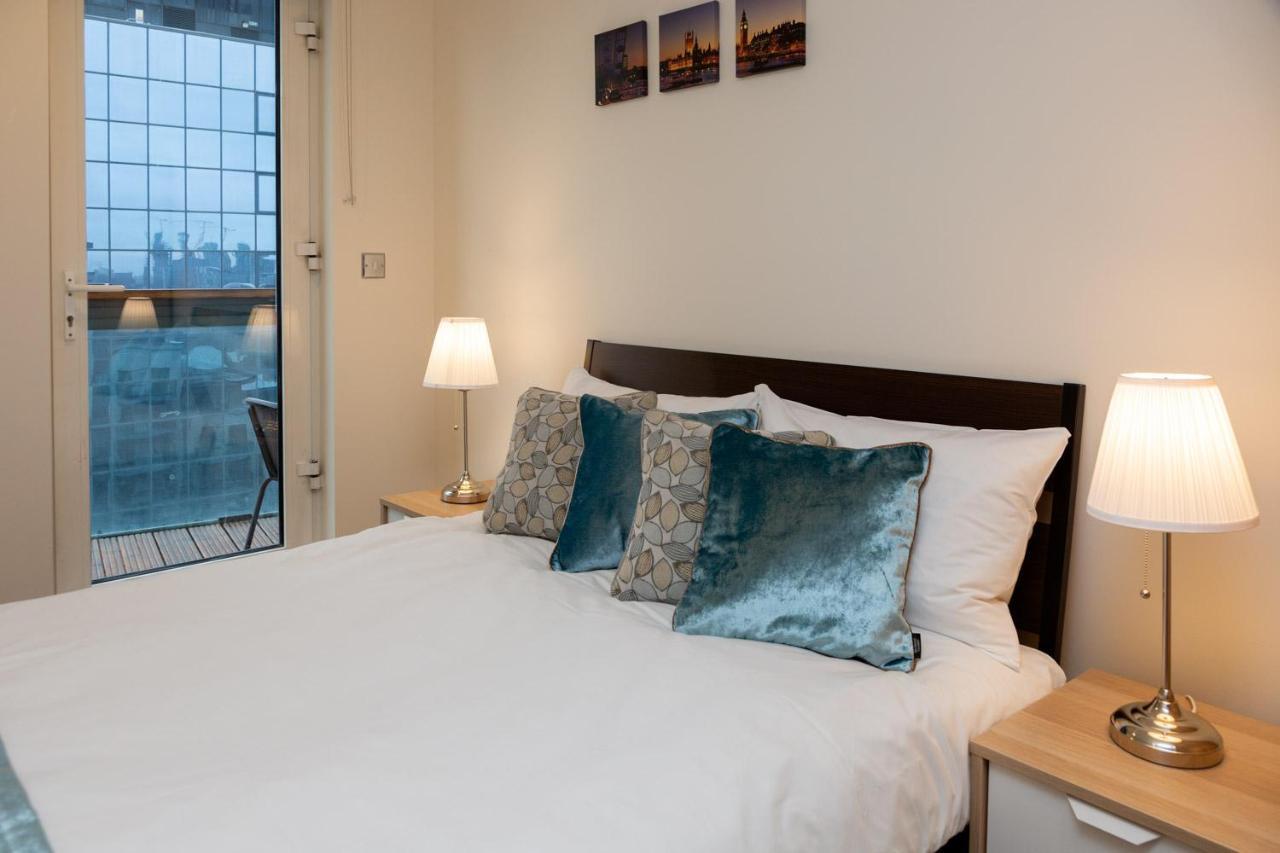 Royal Crossharbour Apartment London Bagian luar foto