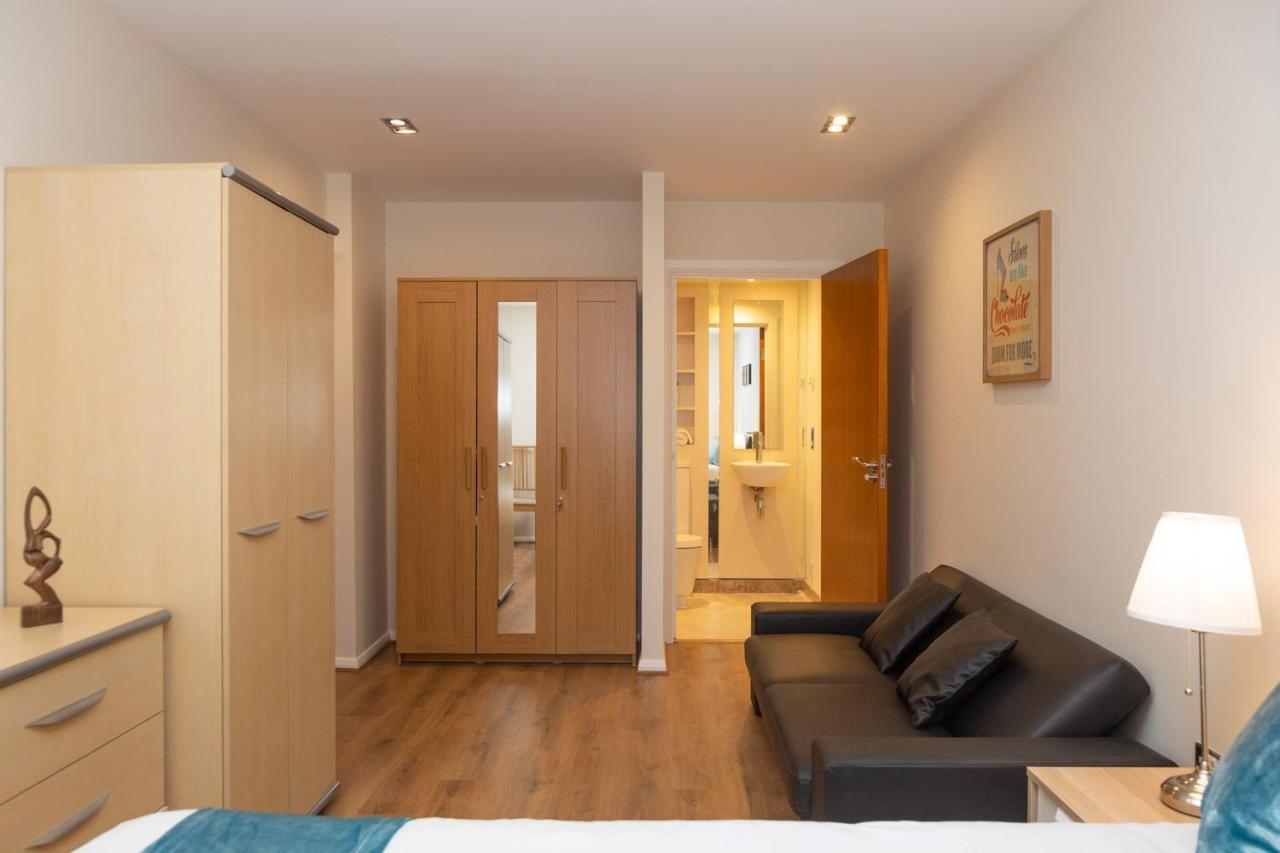 Royal Crossharbour Apartment London Bagian luar foto